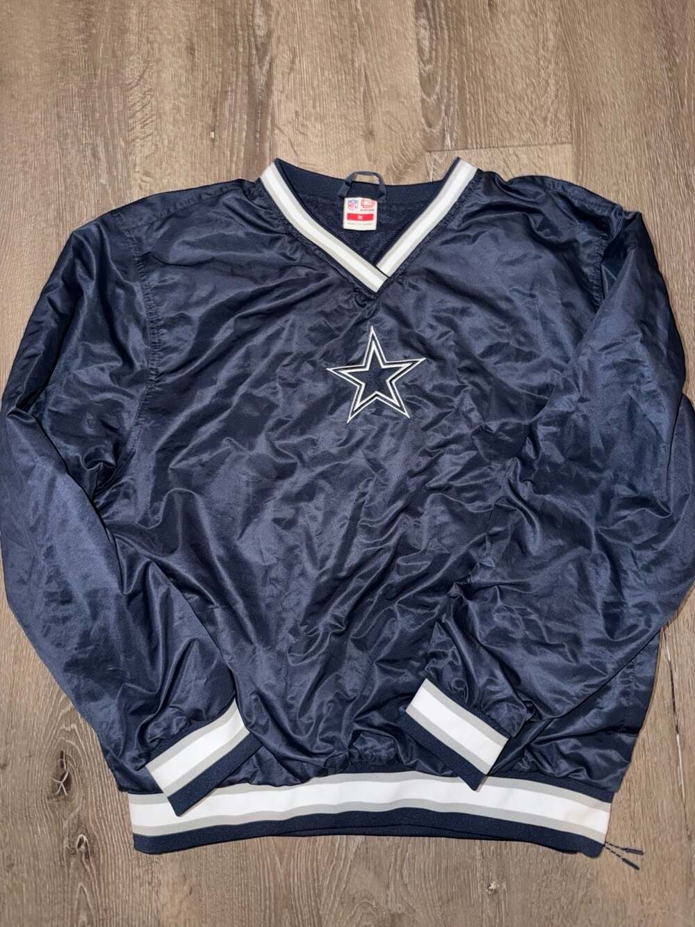 Ultra Game Dallas Cowboys V-Neck Pullover Jacket Size M Blue Satin Windbreaker